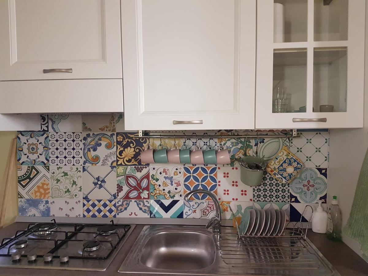 Rega Holiday House Неаполь Экстерьер фото